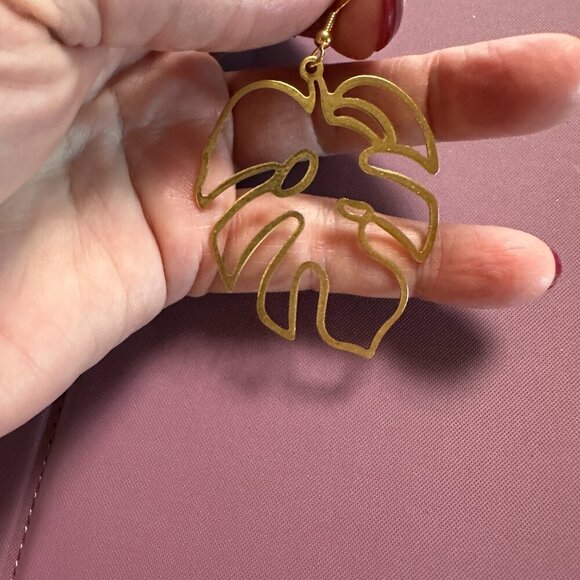 Tortoise Leaf Cutout Earrings Gold Plated French Hooks - Picture 7 of 10